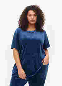 Velour T-shirt, Insignia Blue, Model