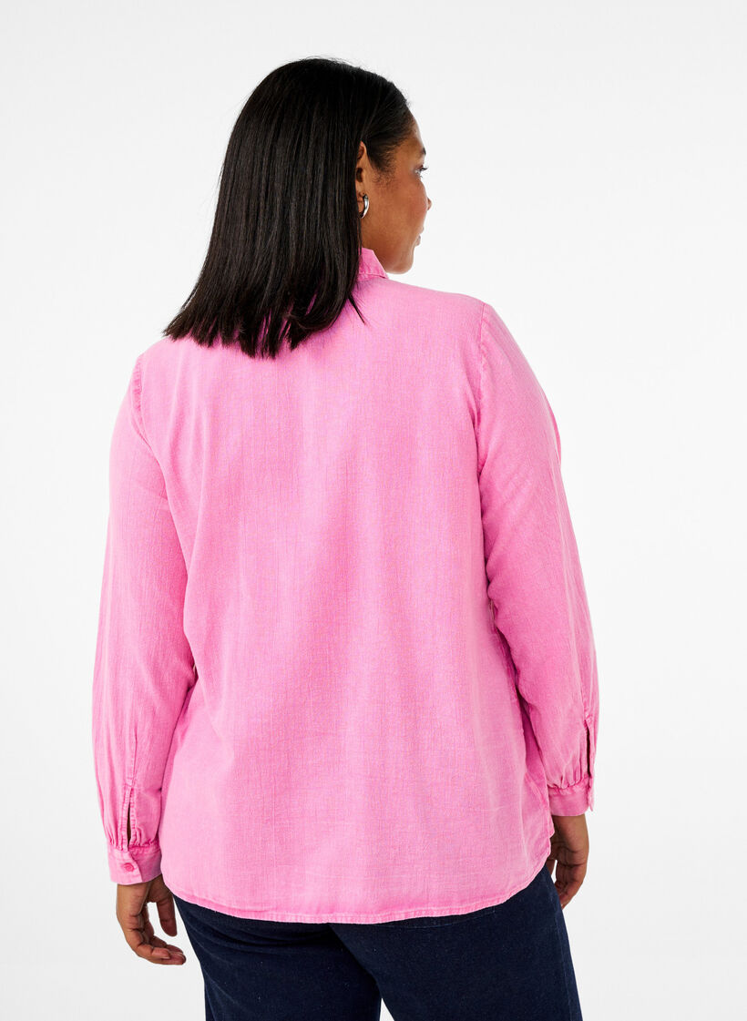Solid coloured denim shirt, Pink Power, Model image number 1