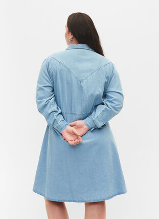 Denim dress with buttons and long sleeves, Light blue denim, Model image number 1
