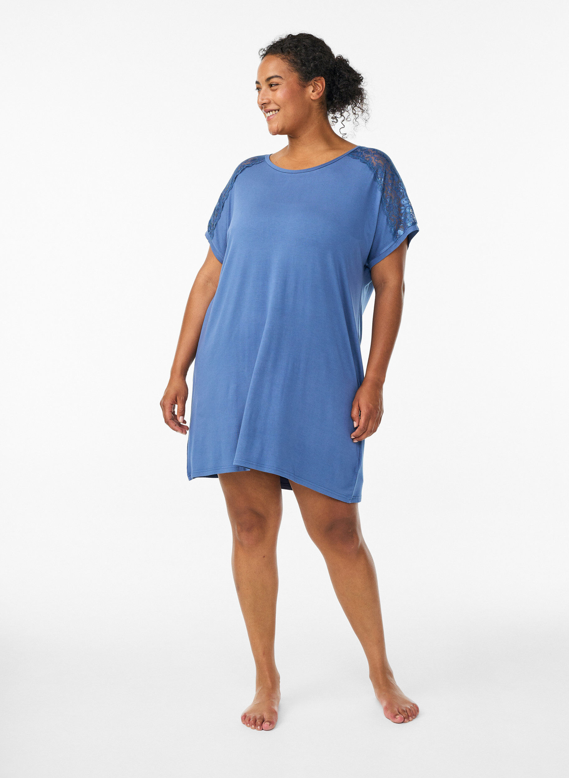 Zizzifashion Viscose nightgown with lace details, Blue, Model image number 1