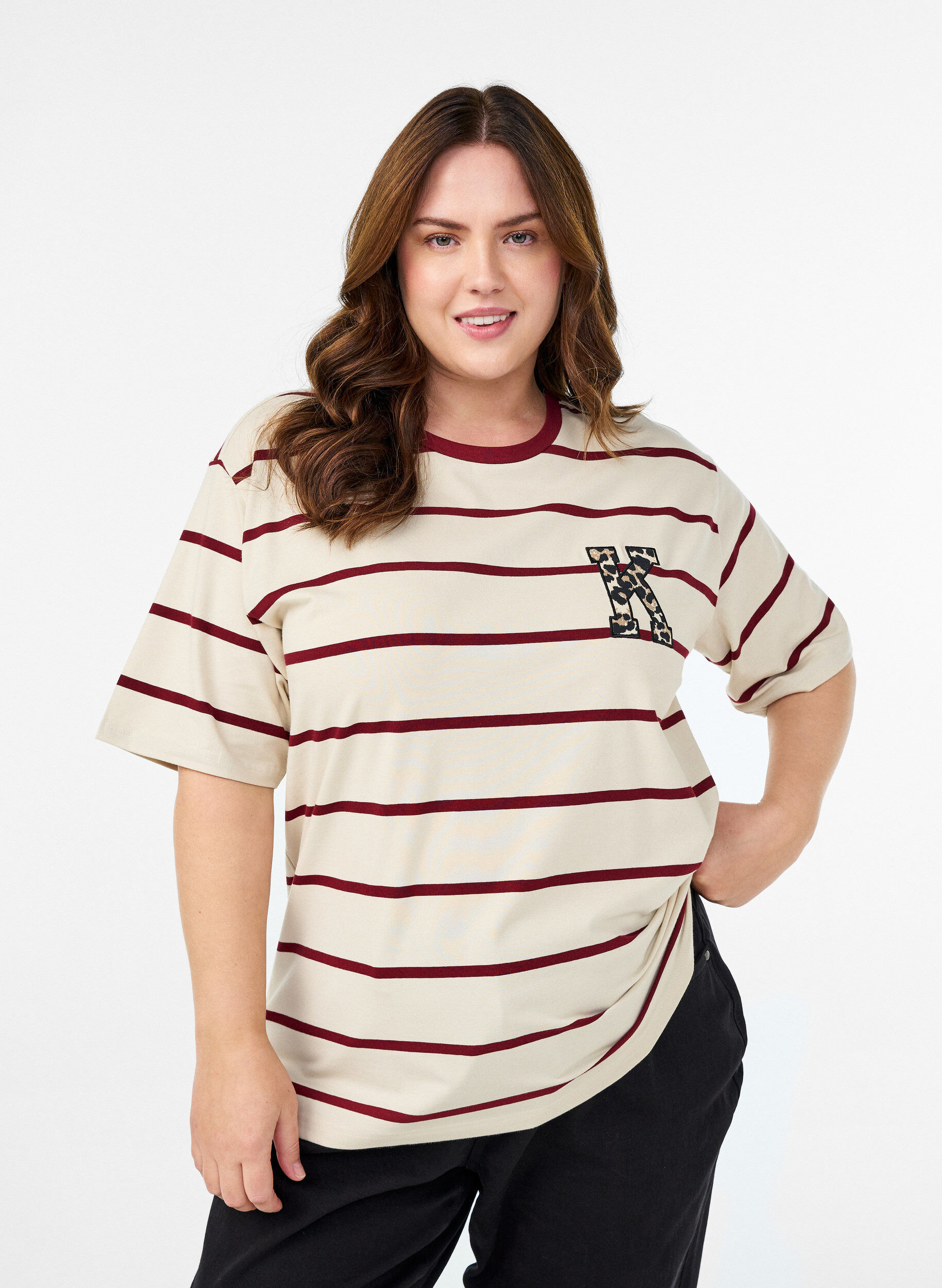 T-shirt with stripes and leopard detail, Beige, Model