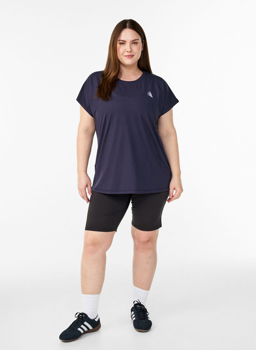 Solid-coloured training T-shirt, Blue, Model image number 1