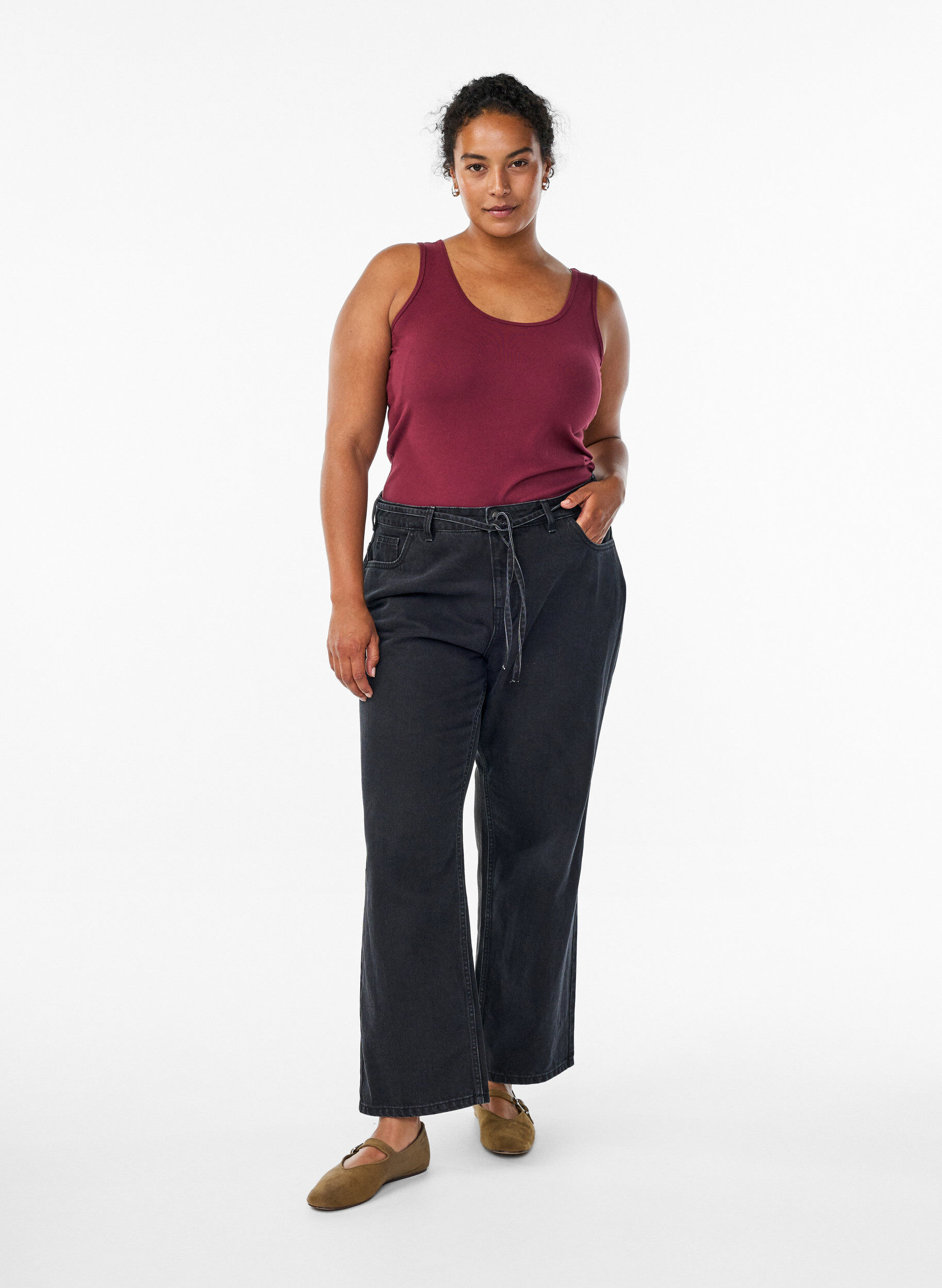 ZizzifashionSolid color basic top in cotton, Dark Bordeaux, Model image number 1