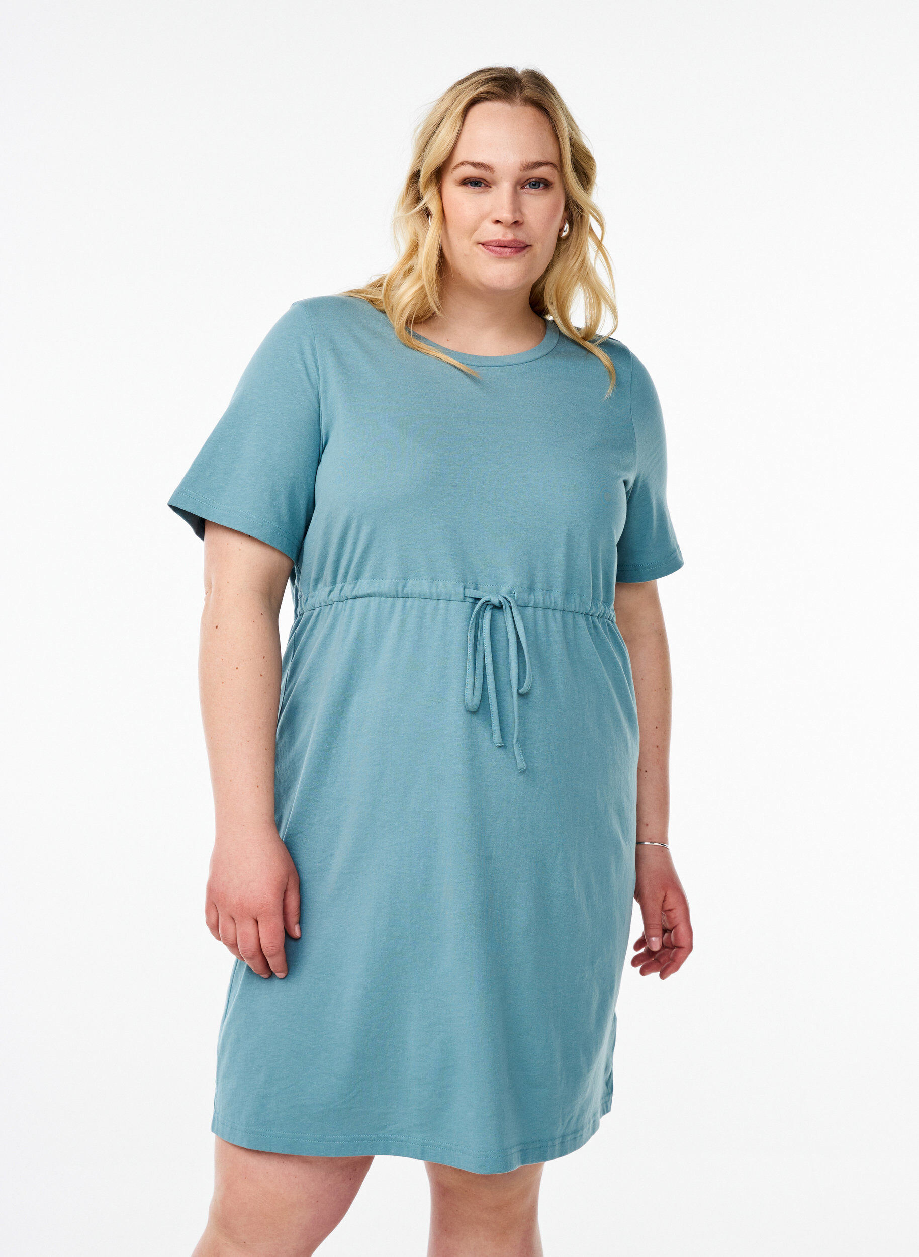FLASH - Short T-shirt dress with tie belt, Blue, Model