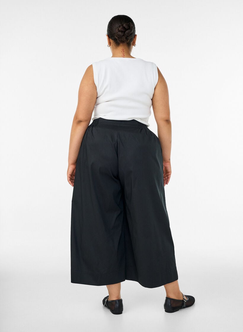 Culottes with an elasticated waist and wide legs, Black, Model image number 1