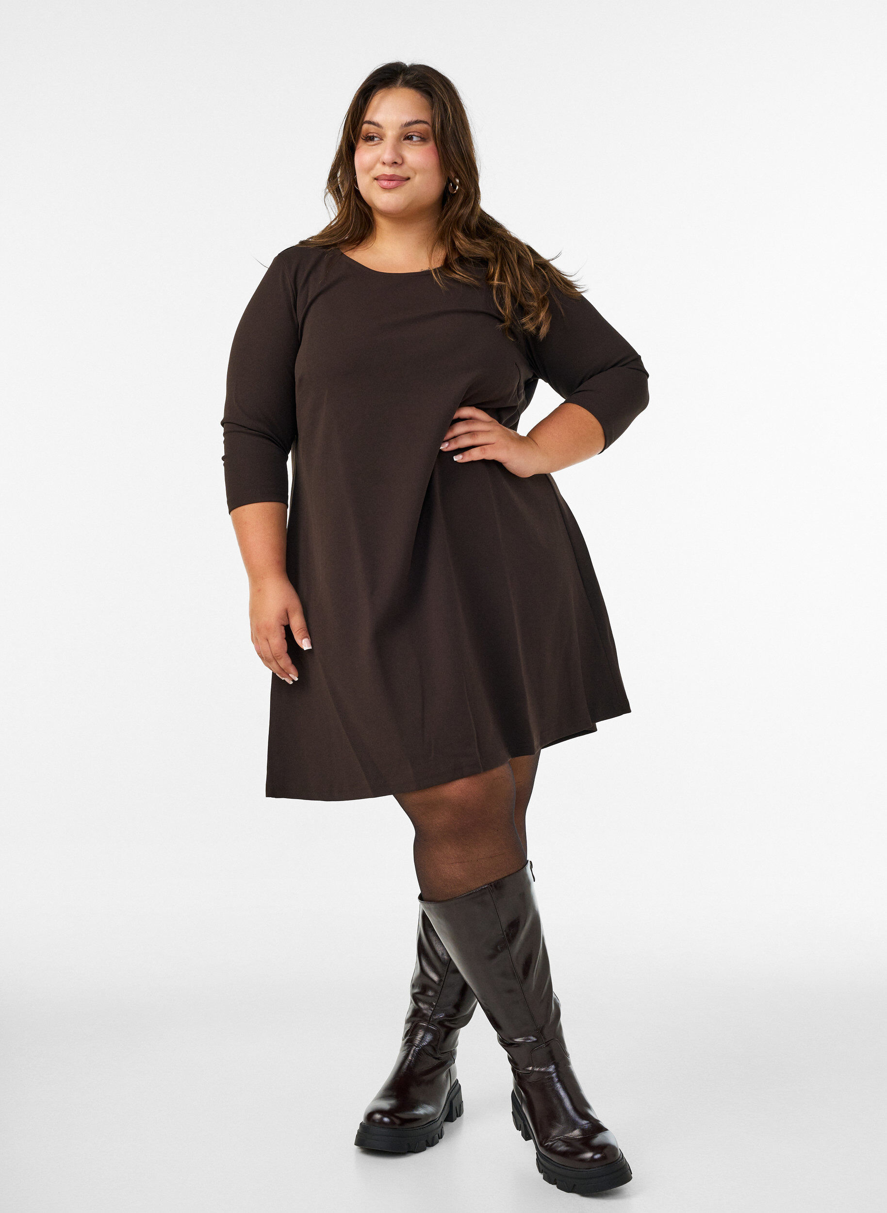 ZizzifashionShort dress with an A-line shape and 3/4 sleeves, Brown, Model image number 1