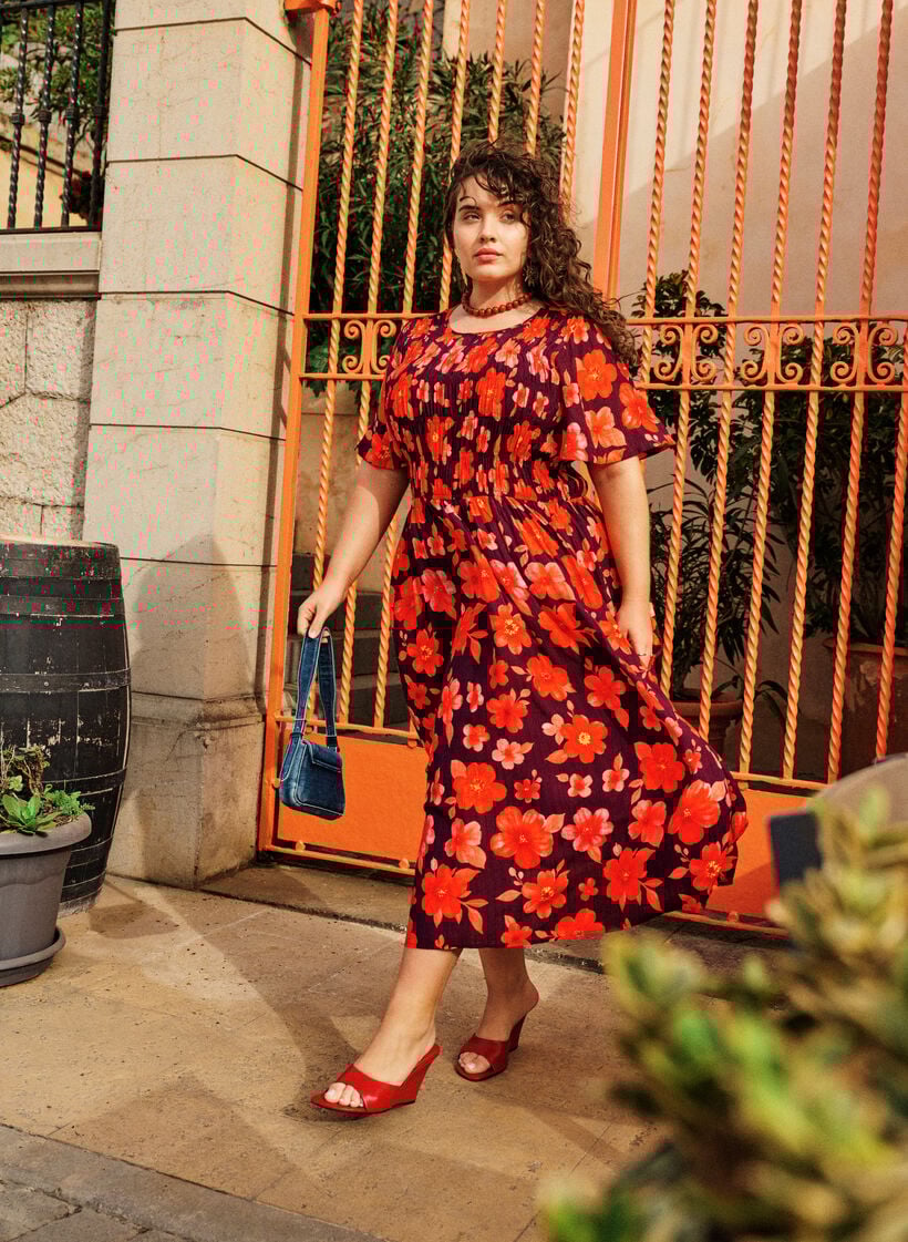 Dress with smocking and floral print, Purple, Image image number 0