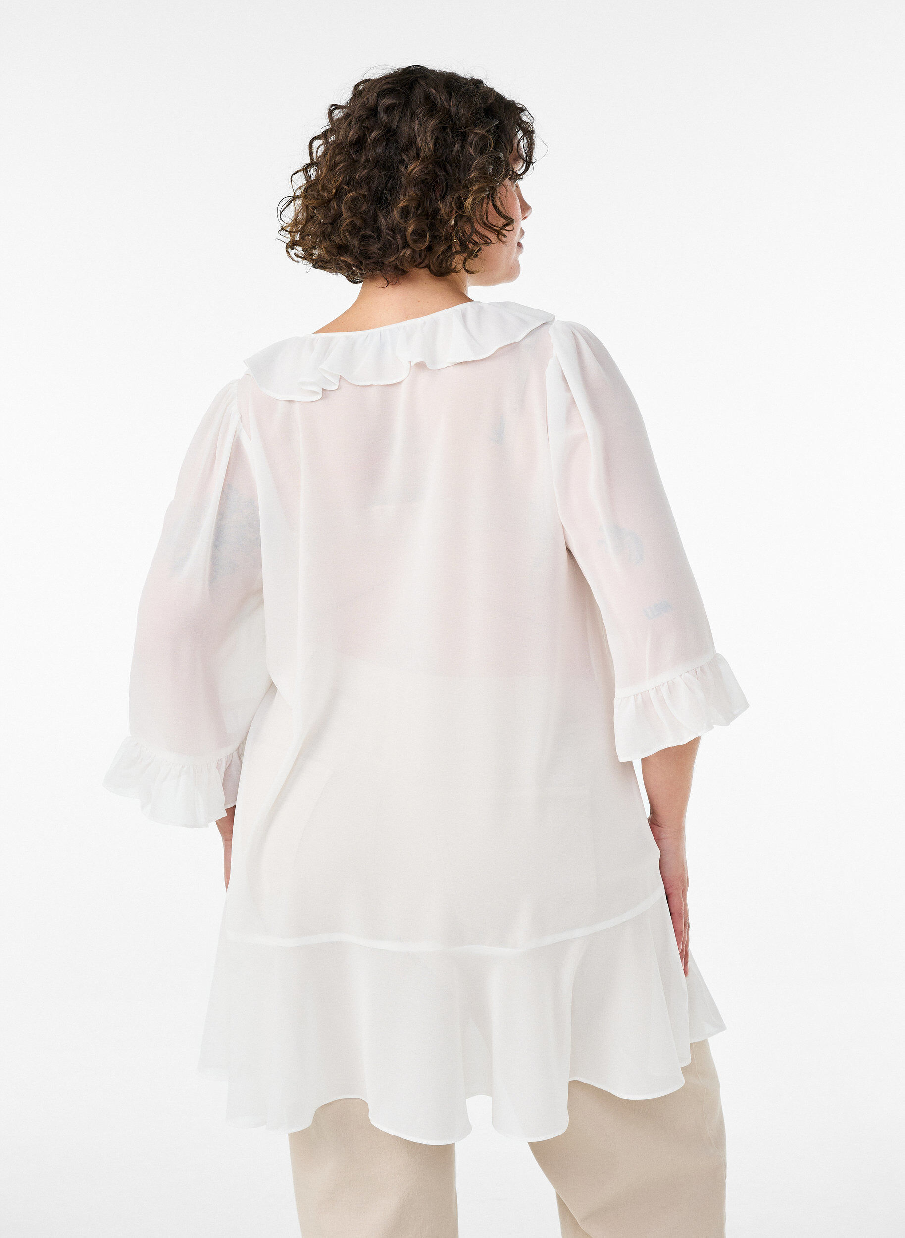 ZizzifashionTunic with ruffles and 3/4 sleeves, Vanilla, Model image number 2