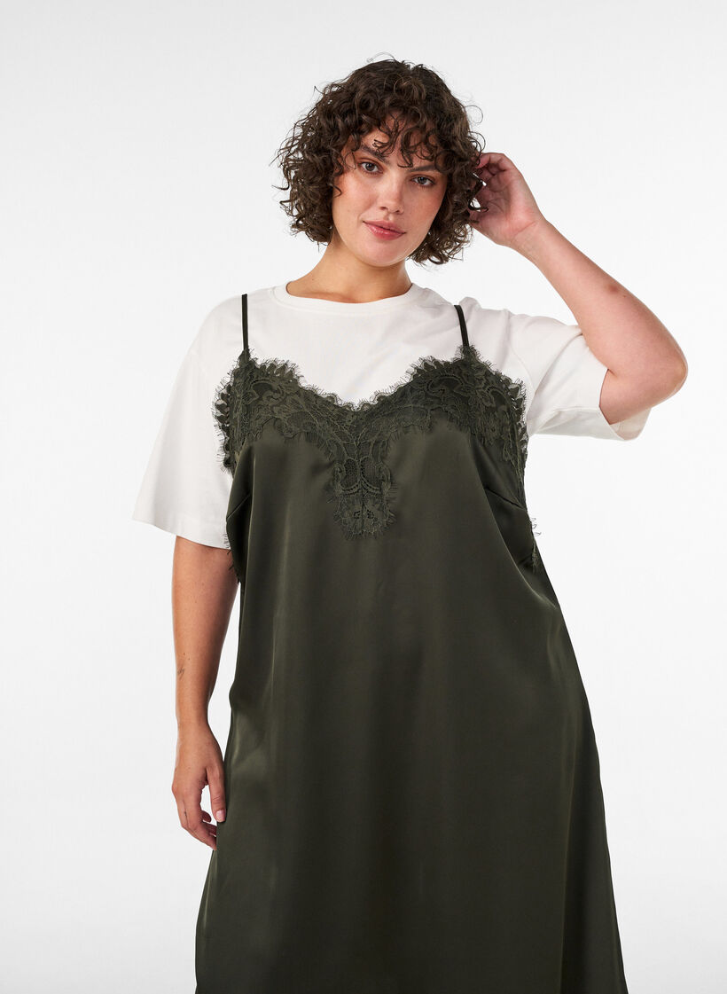 Satin dress with lace and an asymmetrical hem, Green, Model image number 3