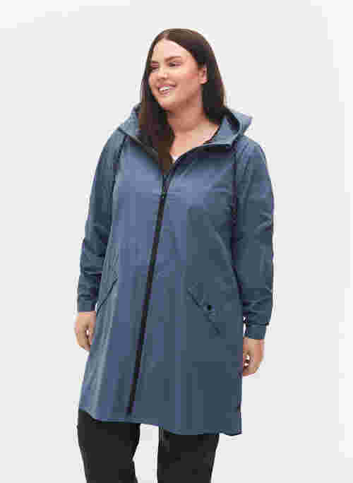 Raincoat with pockets and hood