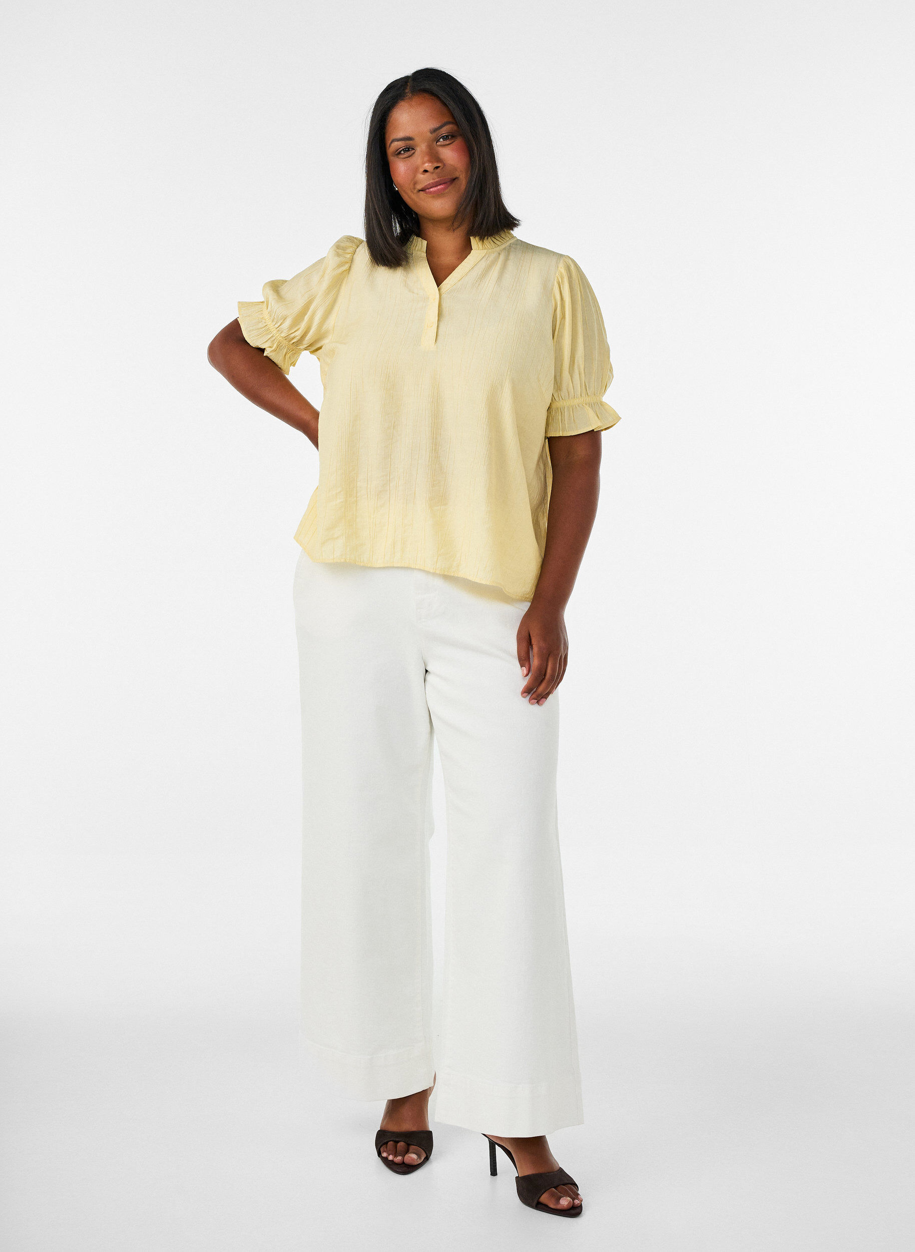 ZizzifashionShort-sleeved blouse in a viscose blend with texture and ruffle sleeves, Yellow, Model image number 1
