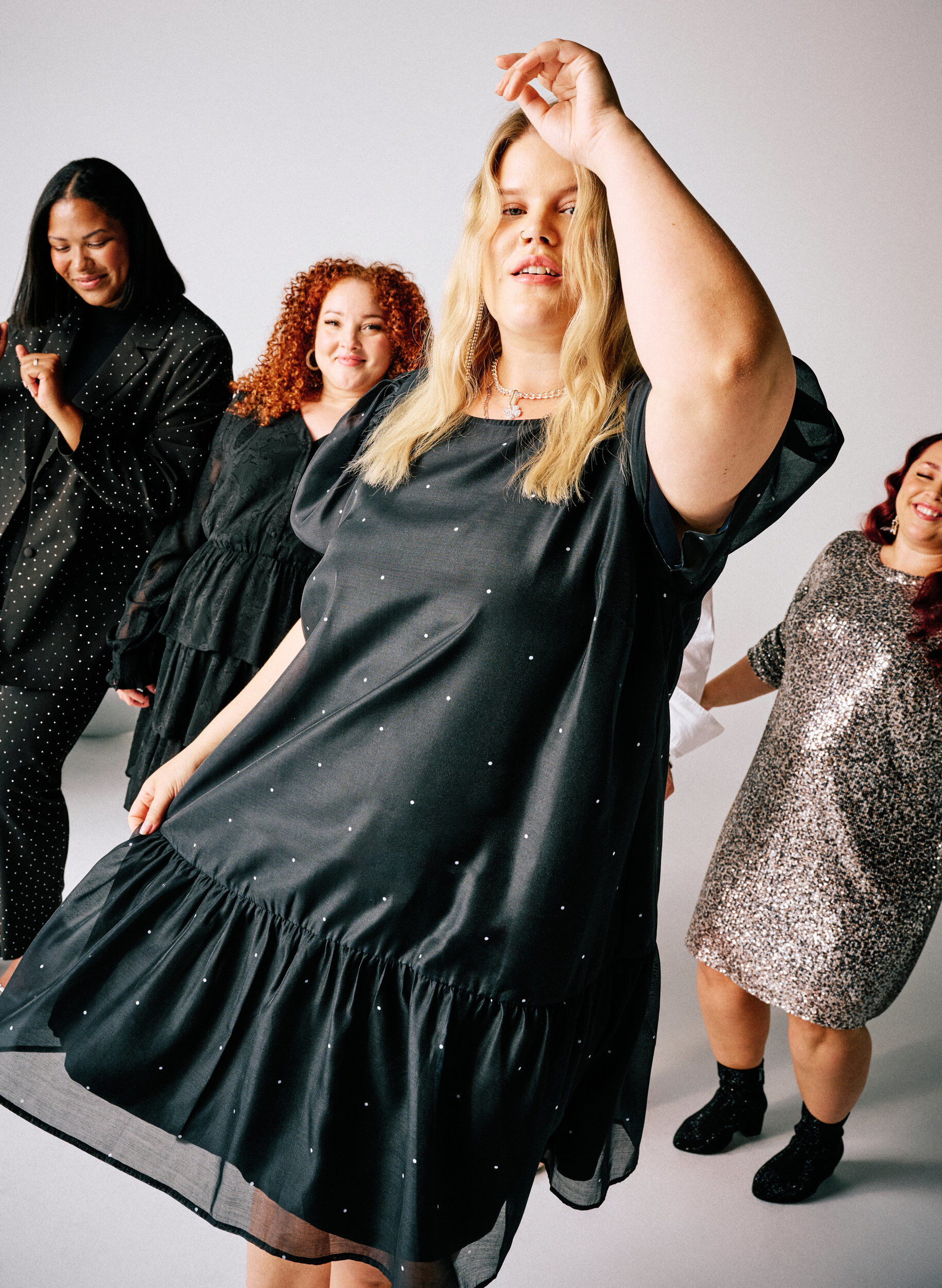 Zizzifashion Knee-length party dress with sheer sleeves, Black, Image image number 0