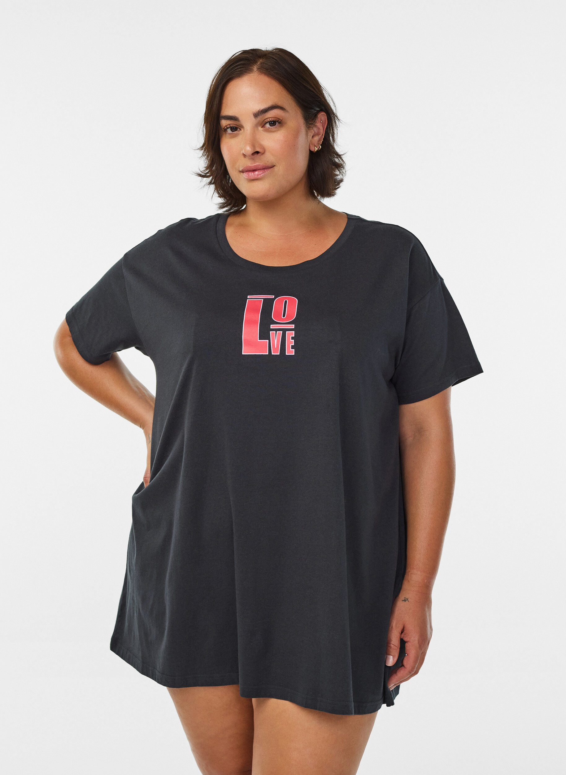 Long night T-shirt in organic cotton with print, Dark Grey, Model