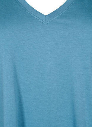 Cotton t-shirt with v-neck, Aegean Blue, Packshot image number 2