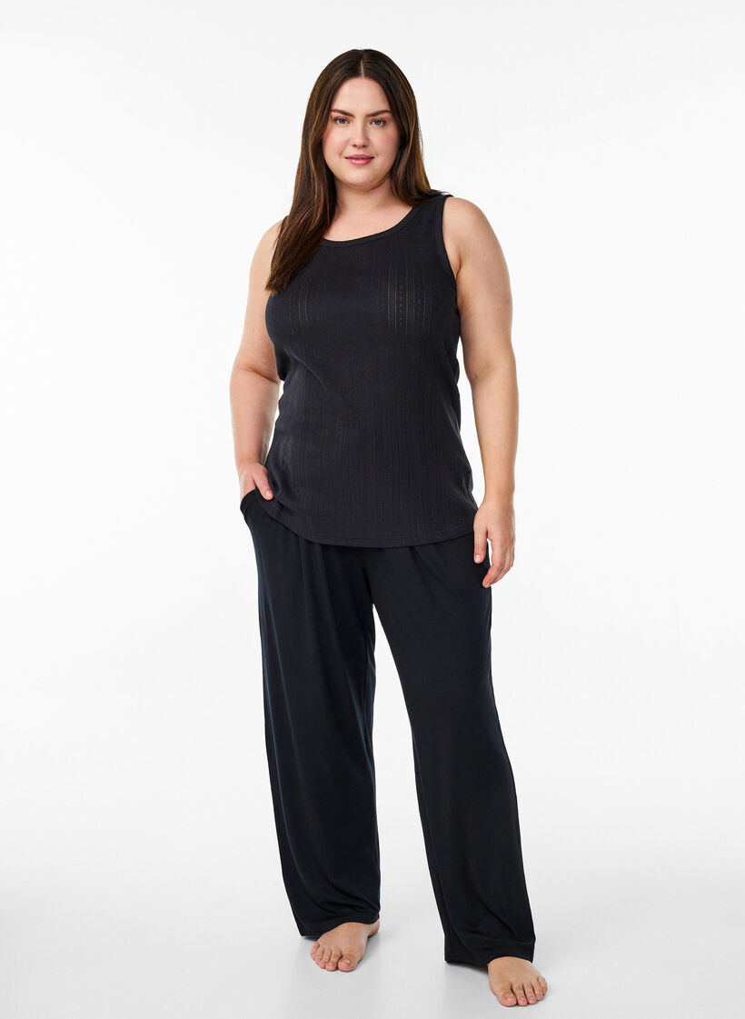Night top in organic cotton with a textured pattern, Black, Model image number 1