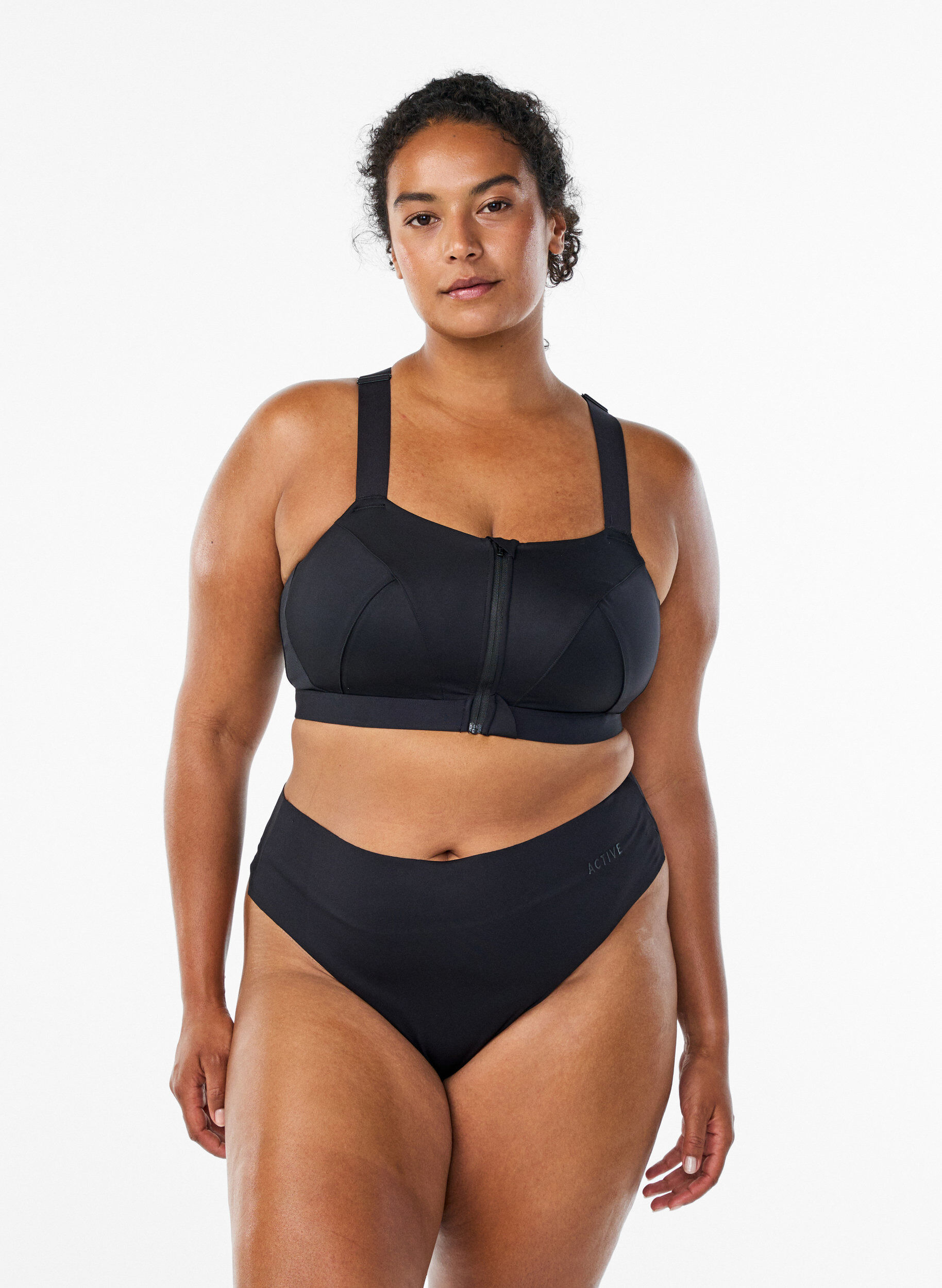 2-pack invisible G-string training panties, Black, Model