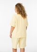 Loose high-waisted Bermuda shorts, Yellow, Model image number 2