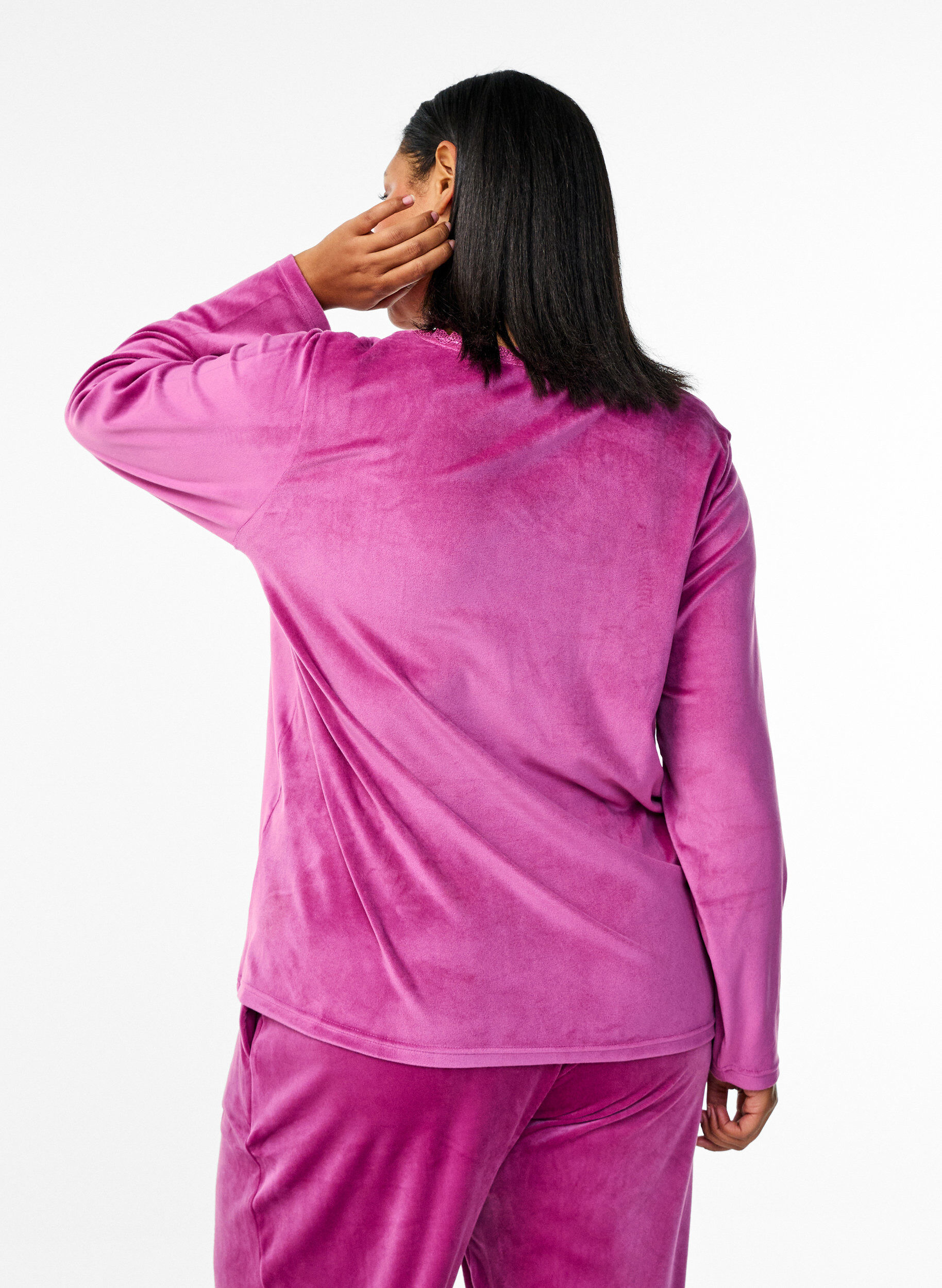 Zizzifashion Velour blouse with v-neck, Boysenberry, Model image number 1