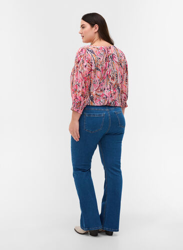 Ellen bootcut jeans with large pockets, Blue denim, Model image number 1