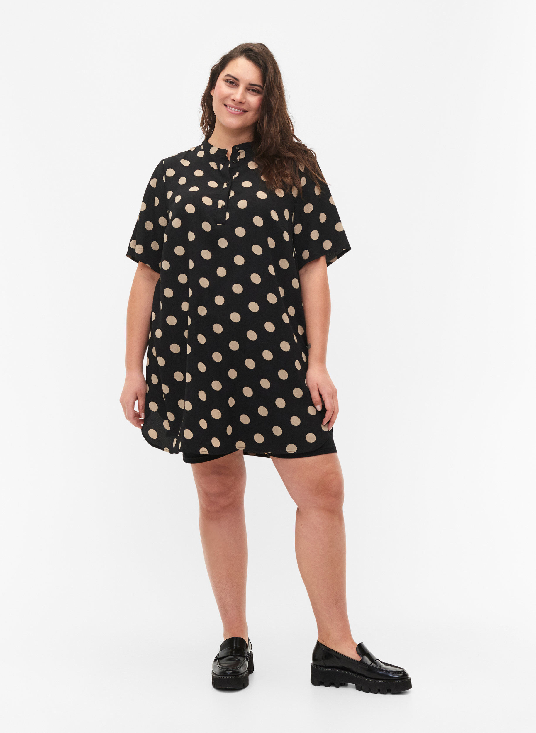 Zizzifashion FLASH - Floral tunic with short sleeves, Black Brown Dot, Model image number 2