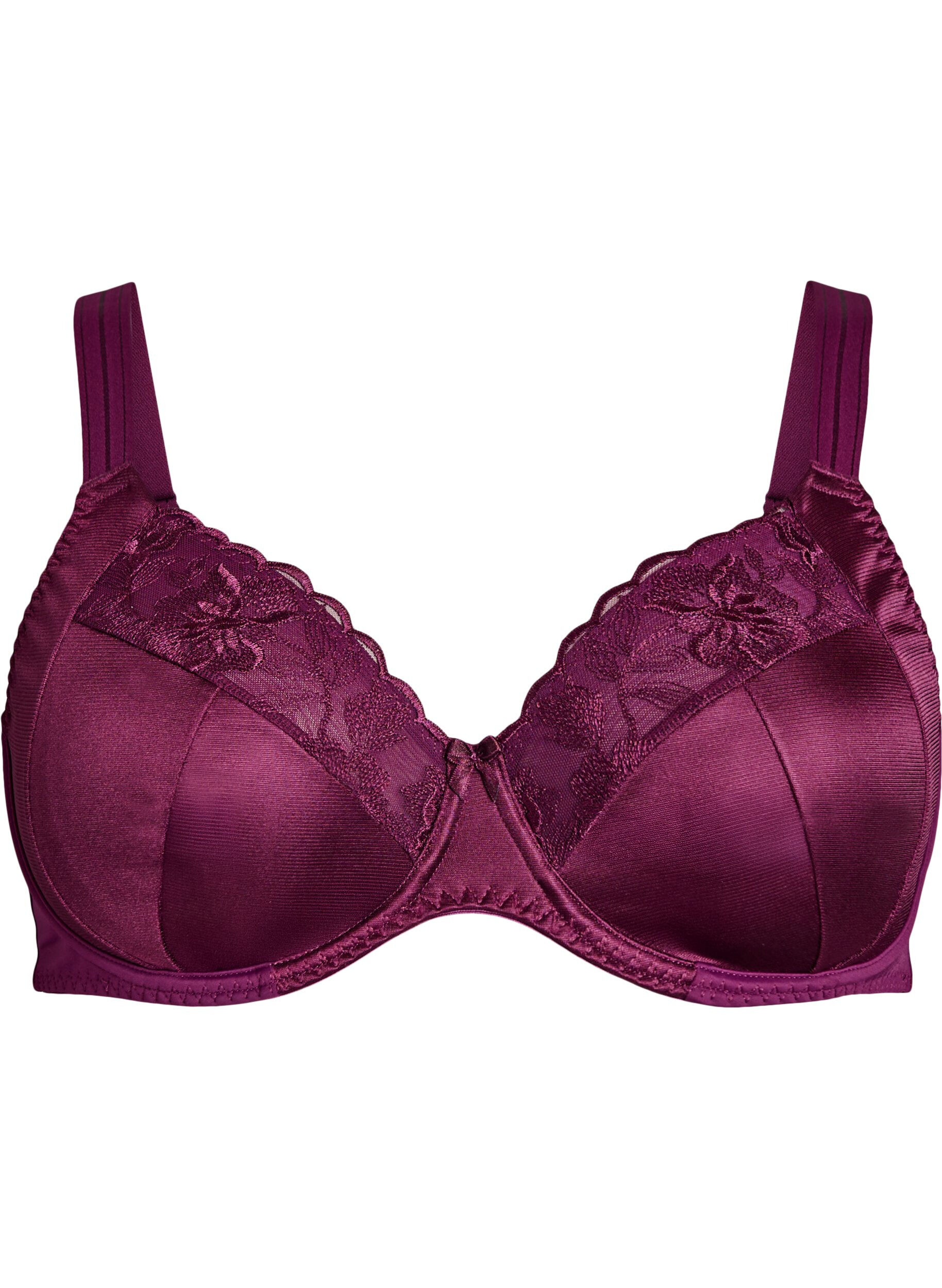 Full cover high support bra with lace detail