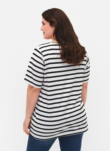 Striped T-shirt in organic cotton, Black Stripes, Model image number 1