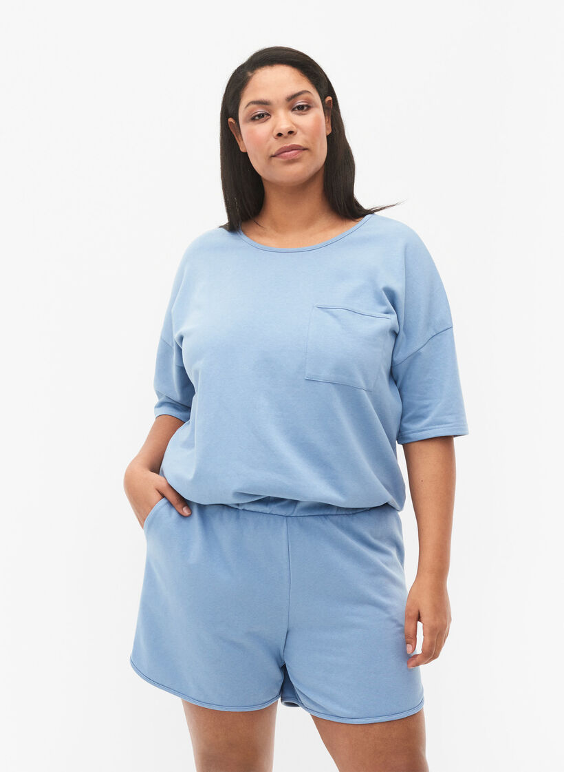 Plain workout shorts with pockets, Faded Denim, Model image number 0