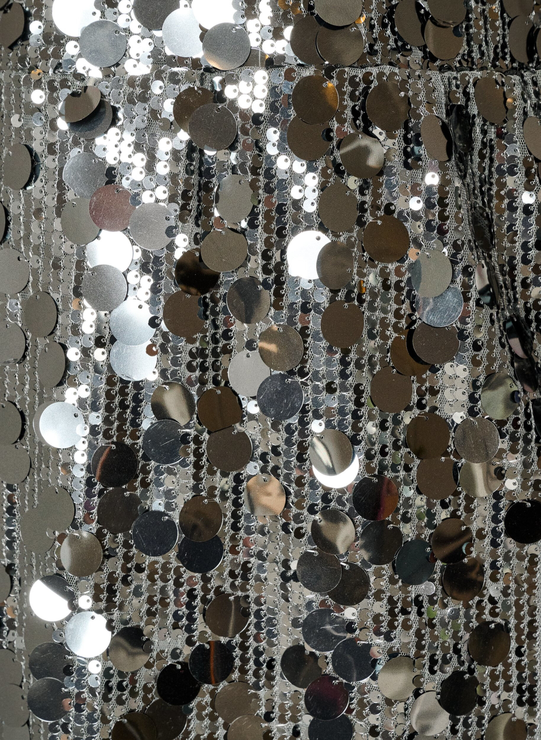 ZizzifashionShort sequin skirt with an elasticated waistband, Dark Grey, Packshot image number 2