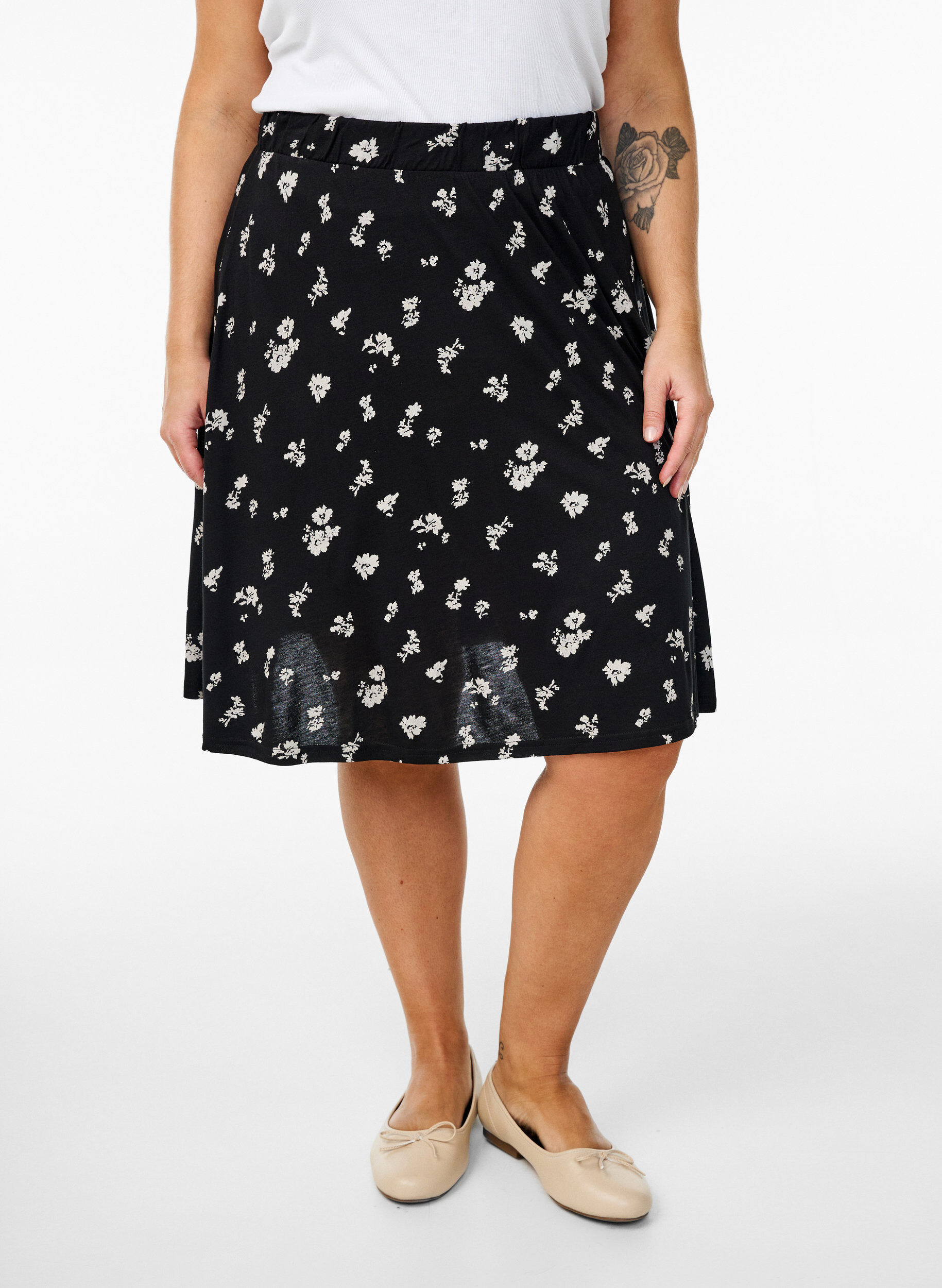 Zizzifashion2-pack skater skirts in viscose, Black, Model image number 2