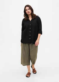 7/8 cotton blend pants with linen, Deep Lichen Green, Model
