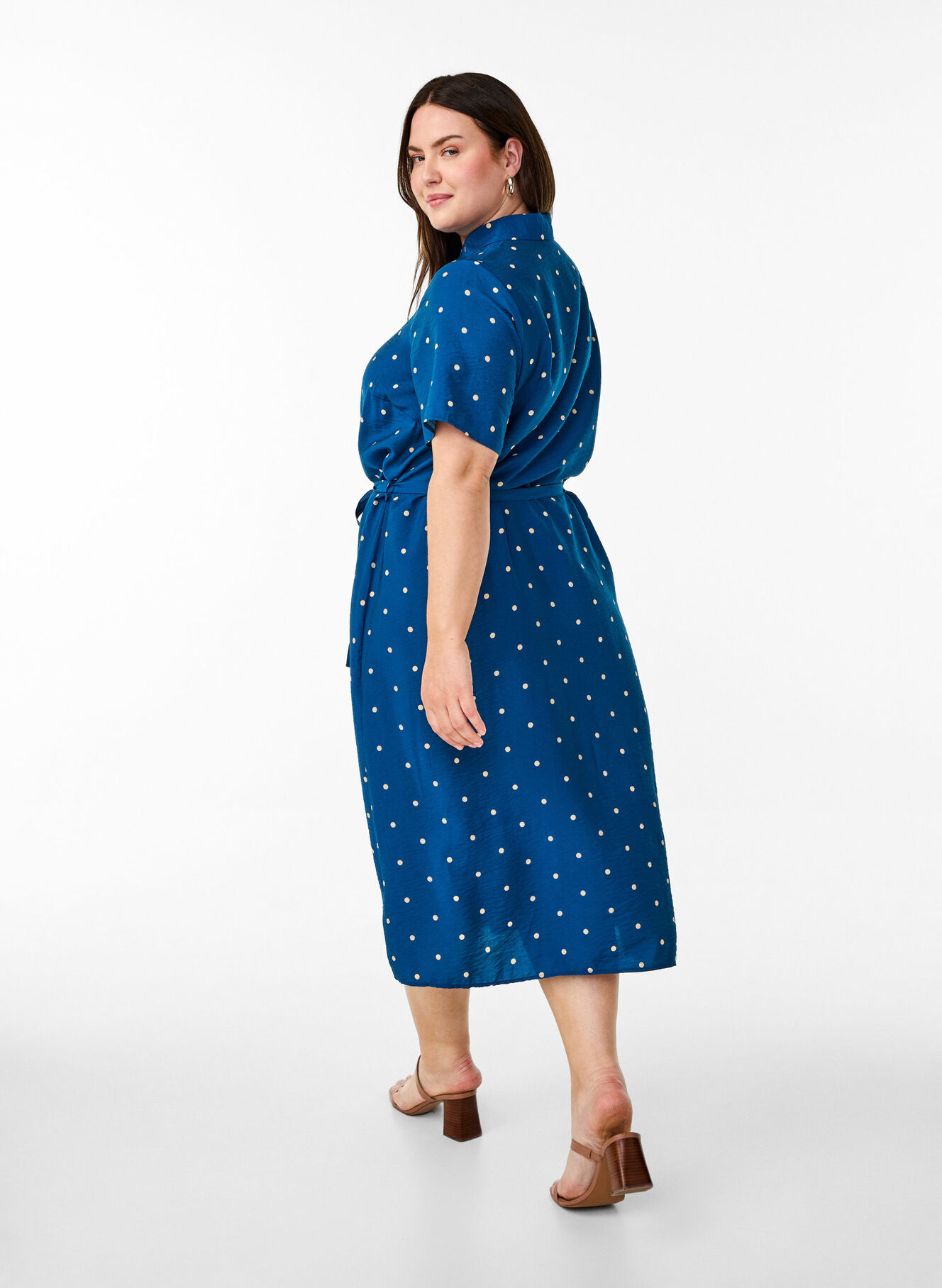 Midi shirt dress with polka dots - Blue - Sz. 40-64 - Zizzifashion Midi shirt dress with polka dots - Blue - Sz. 40-64 - Zizzifashion