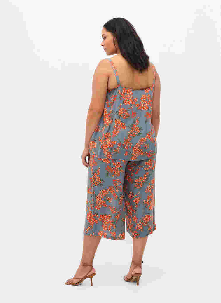 Loose culotte trousers in viscose, Balsam Green Flower, Model image number 1