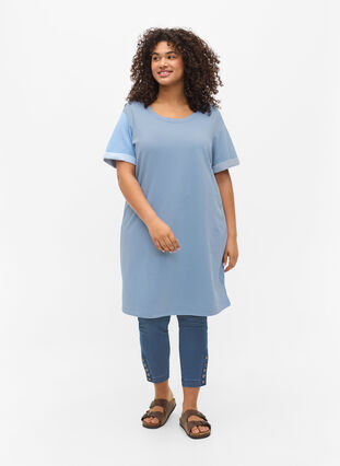 Loose-fitting sweater dress with short sleeves, Faded Denim, Model image number 2
