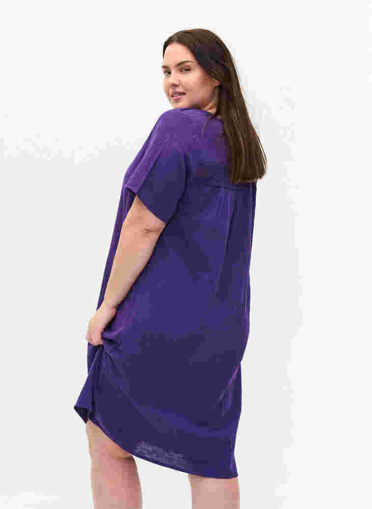 Short-sleeved cotton dress with lace details, Violet Indigo, Model image number 1