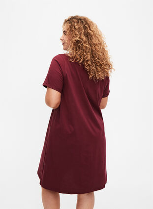 Short-sleeved nightgown in organic cotton, Zinfandel Good Night, Model image number 1