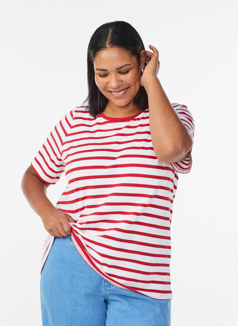Striped T-shirt in organic cotton, Red, Model image number 0