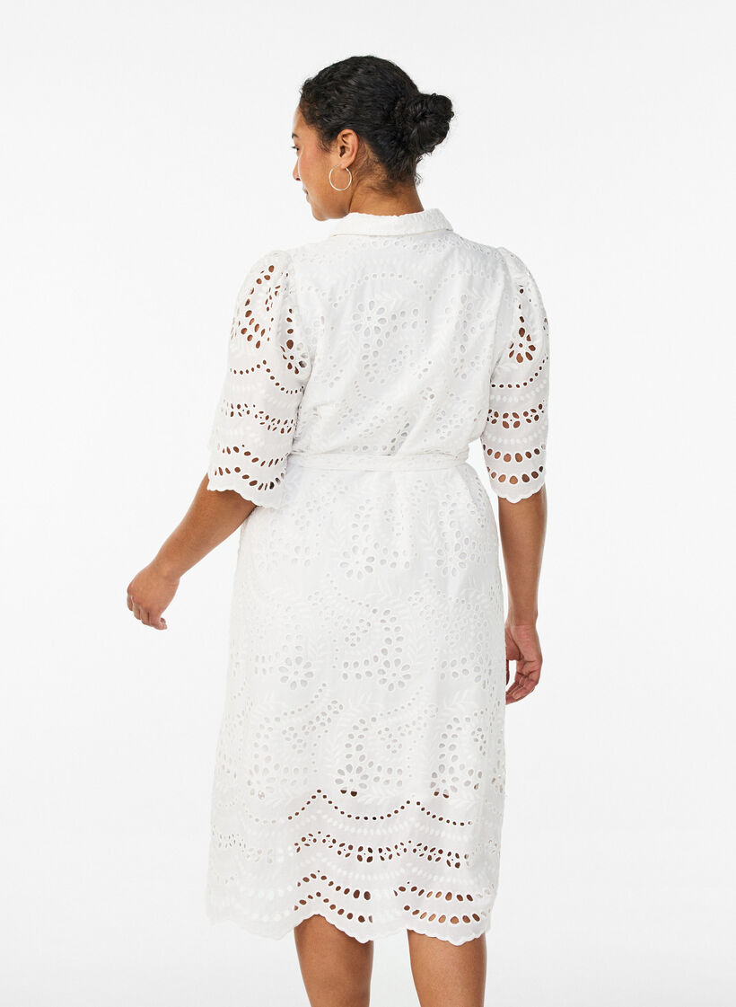 Shirt dress in broderie anglaise with a tie-belt, White, Model image number 2