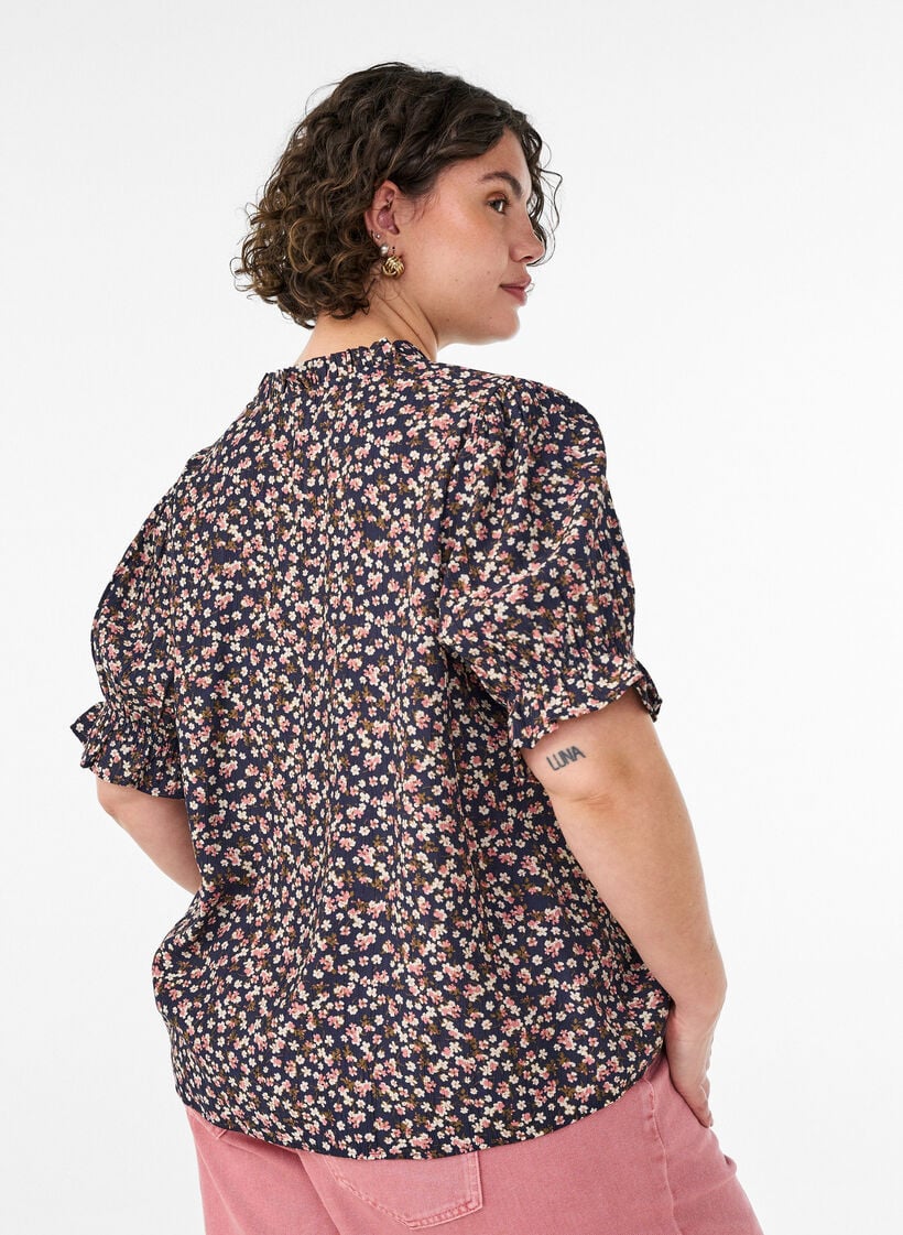 Floral viscose blouse with short sleeves and smock details, Blue, Model image number 2