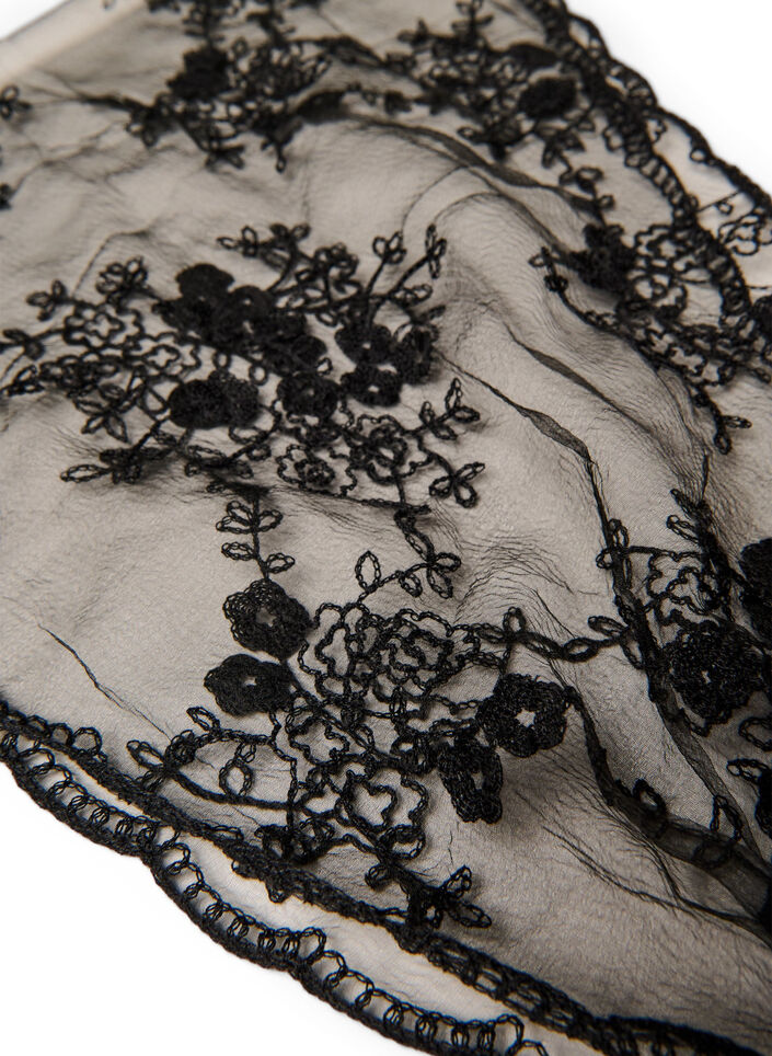 Triangular lace scarf, Black, Packshot