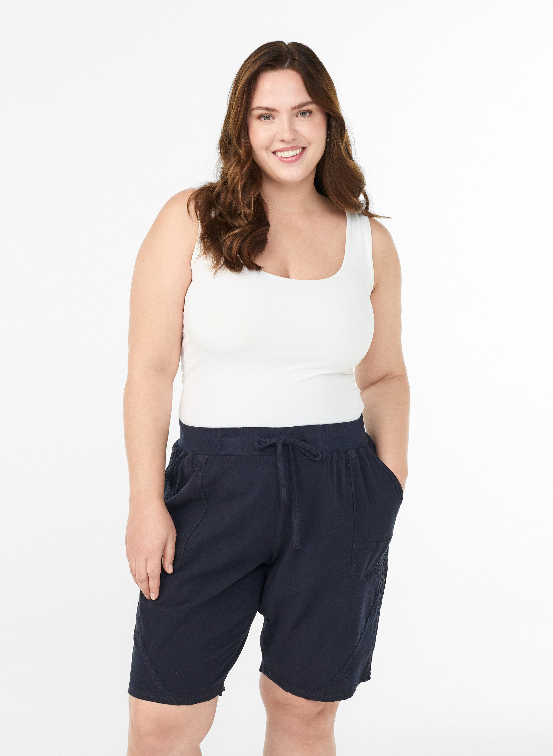 Loose cotton shorts with pockets, Blue, Model