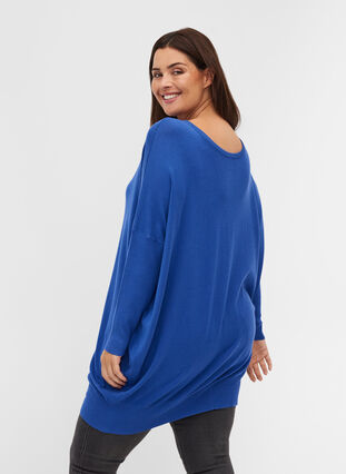 Knitted jumper with round neckline, Dazzling Blue, Model image number 1