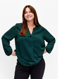 Plain colour top with v-neck, Scarab, Model