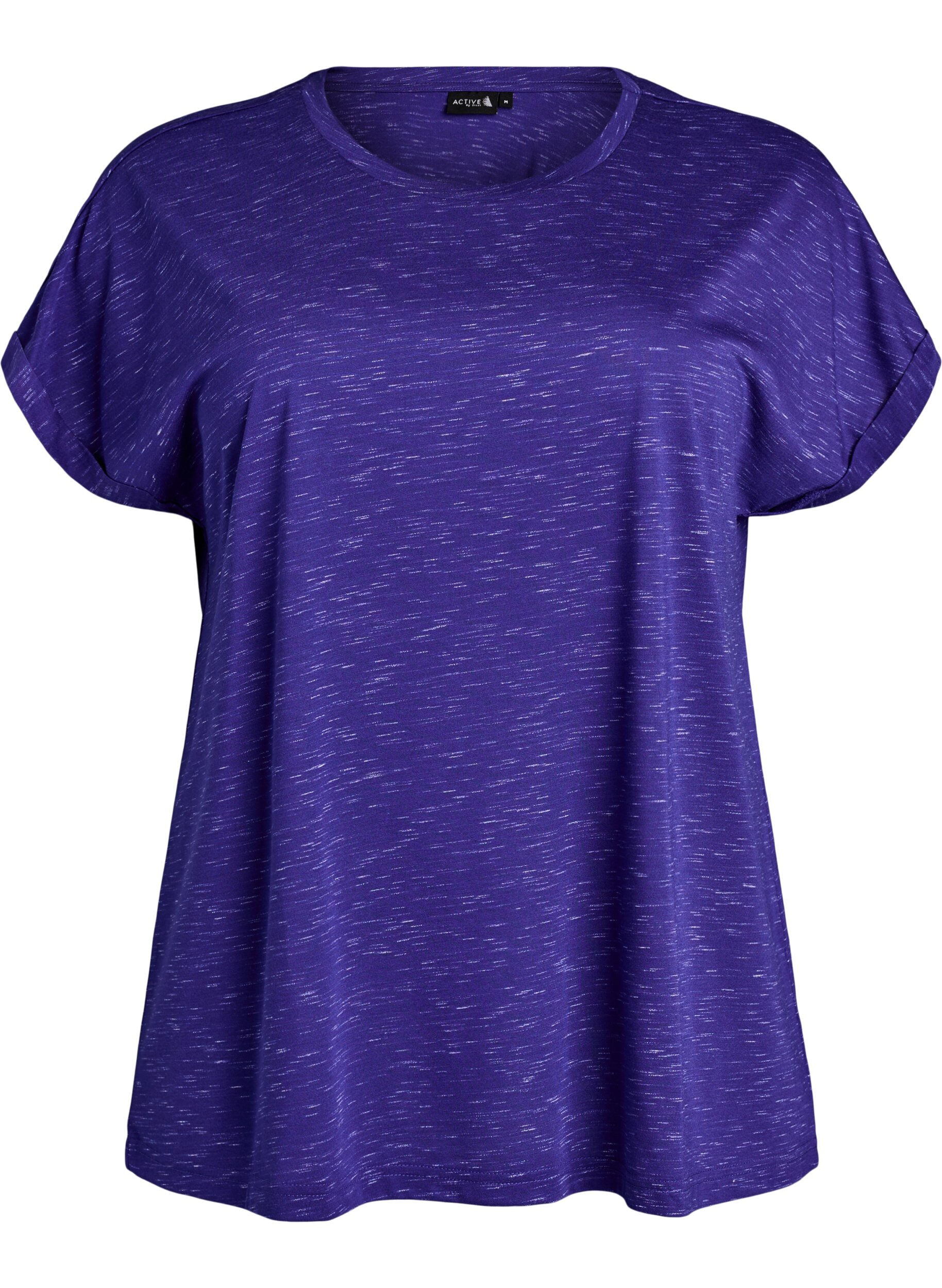 Loose workout t-shirt with short sleeves