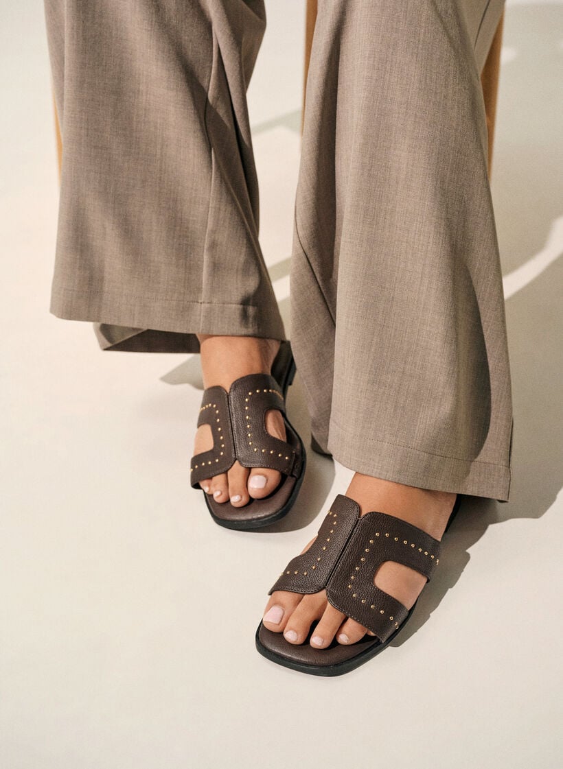 Flat sandals with studs, Brown, Image image number 0
