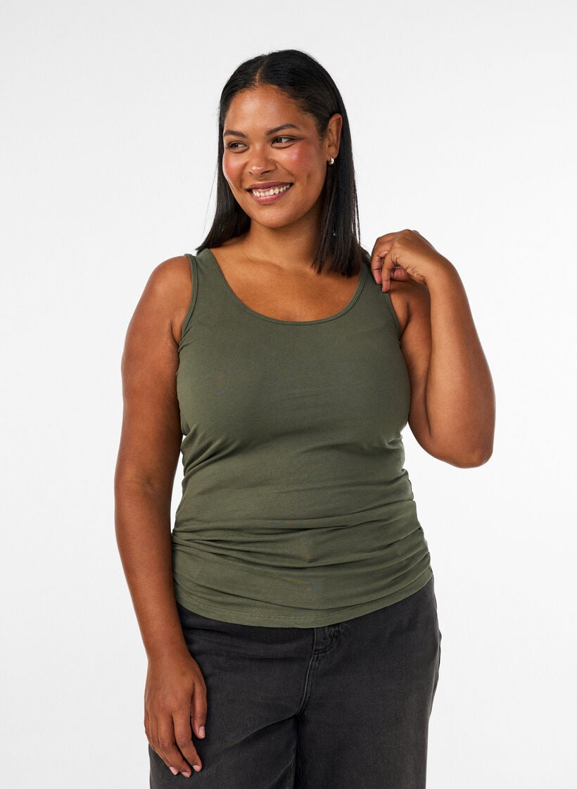 Solid color basic top in cotton, Green, Model image number 0