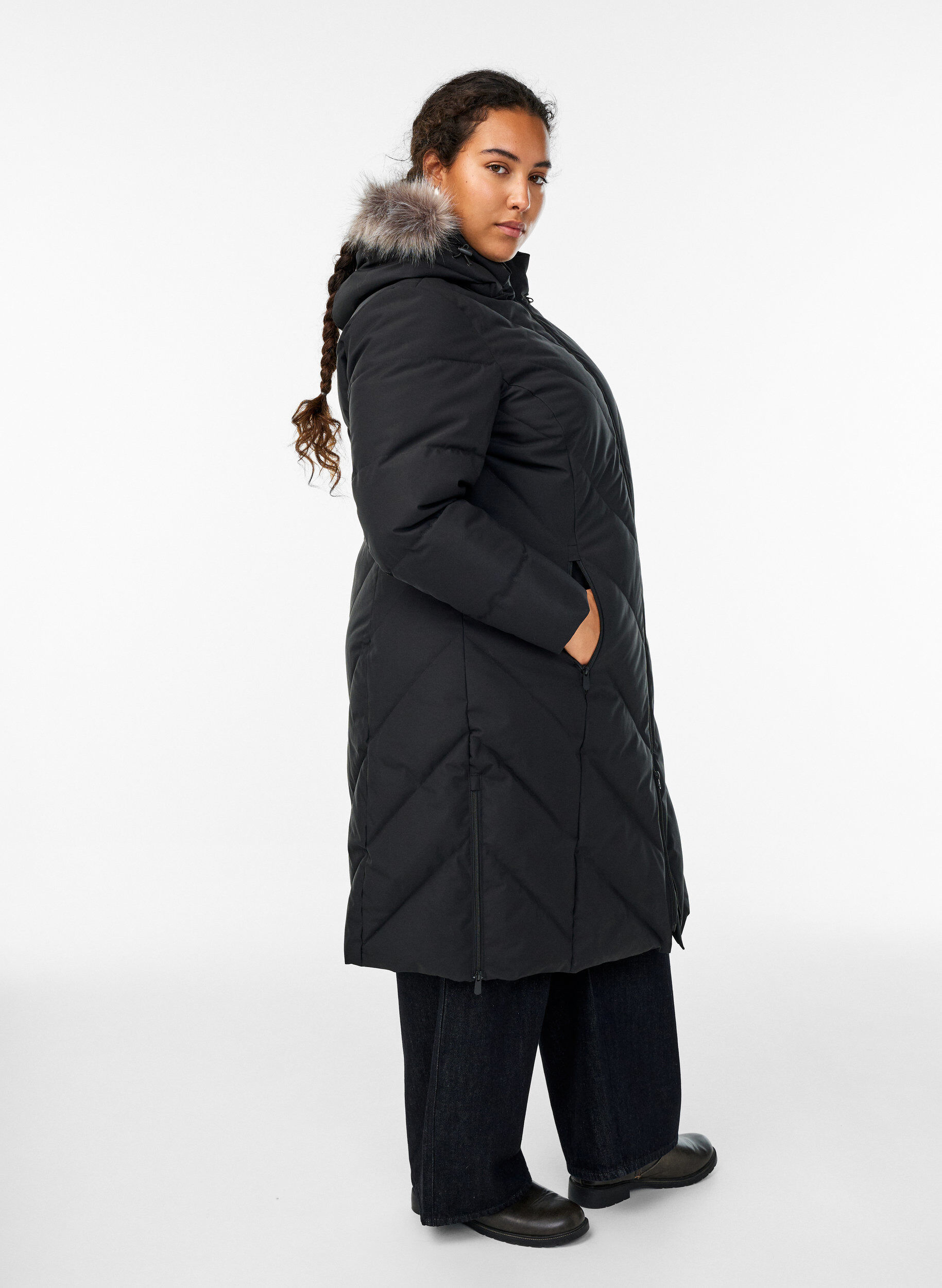 Zizzifashion Long winter coat with hook fastenings and a faux fur collar, Black, Model image number 1