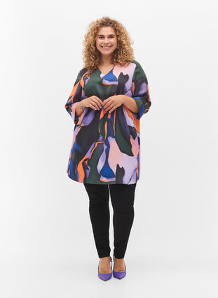 Printed tunic with 3/4 sleeves and v neck, Big Scale Print, Model image number 2