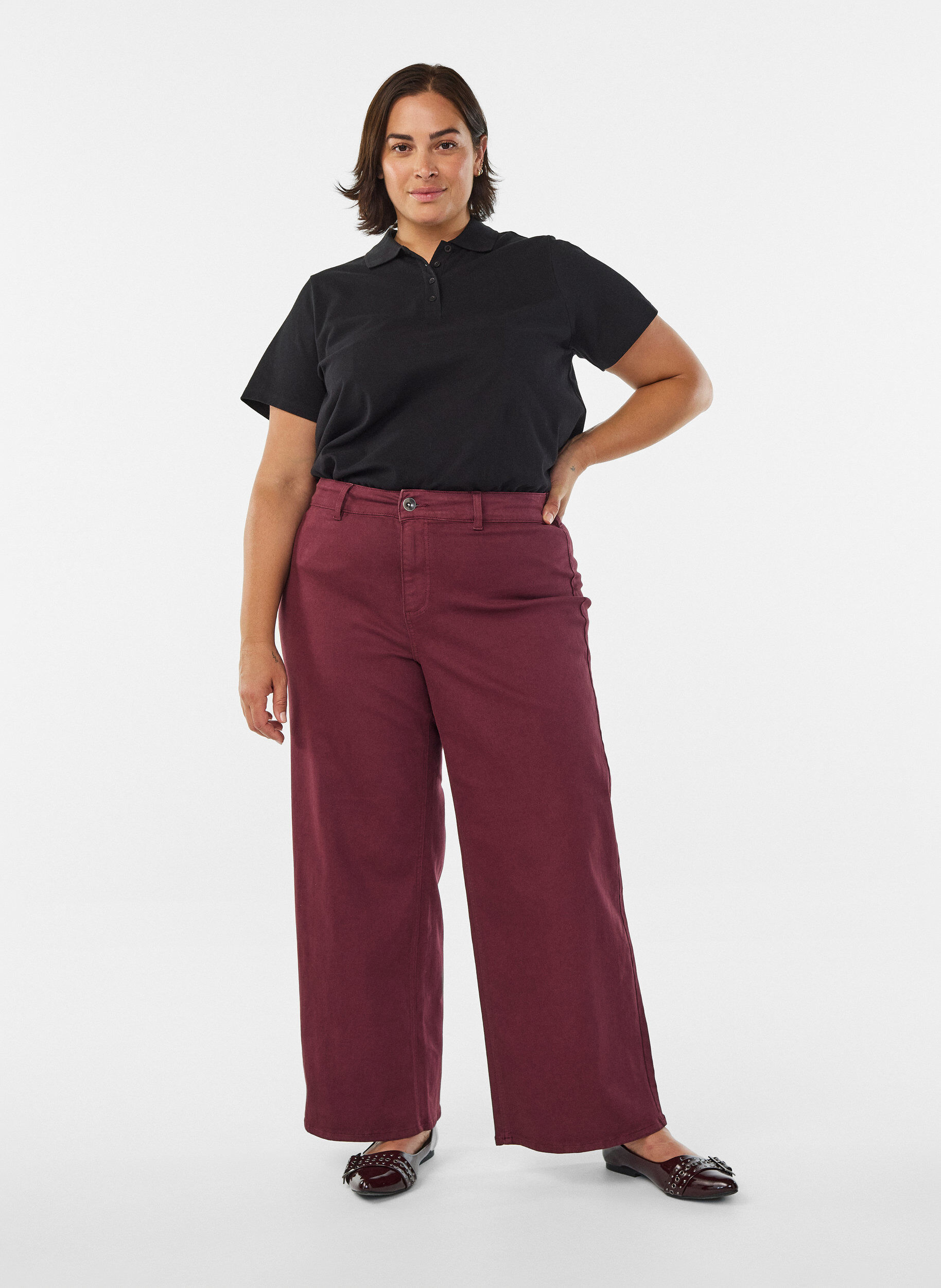 FLASH - Wide-leg jeans, Fig, Model