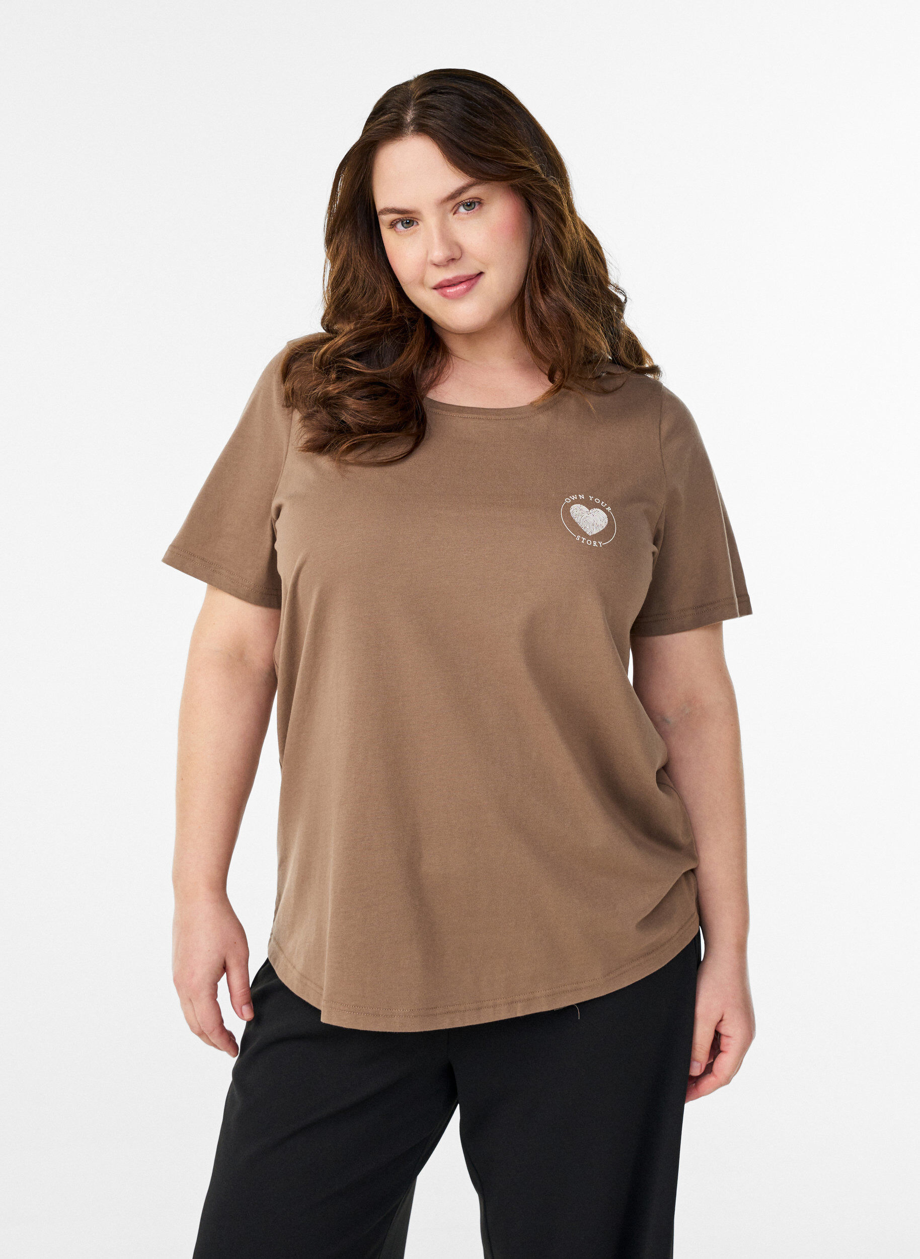T-shirt with motif, Brown, Model