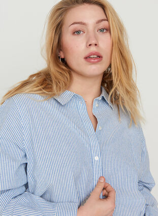 Striped shirt in cotton, Blue Striped, Model image number 2